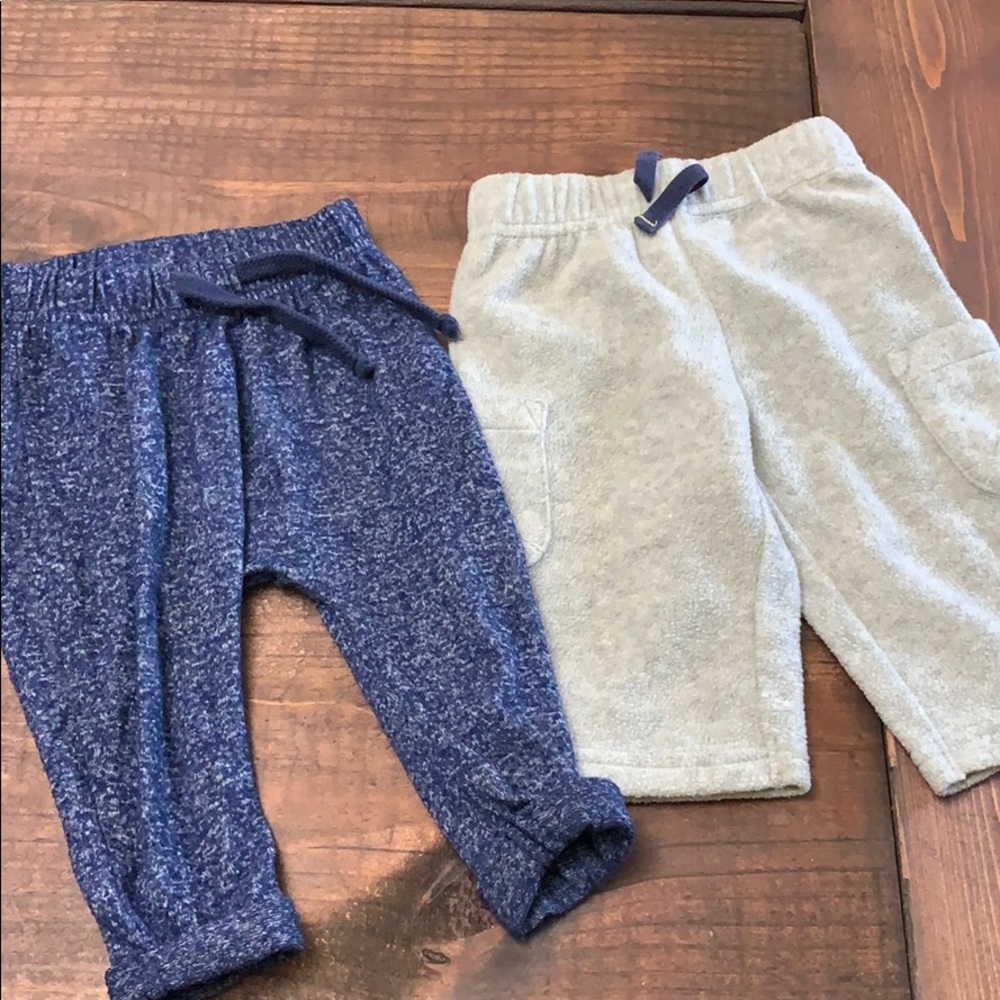 2 pairs of infant pants